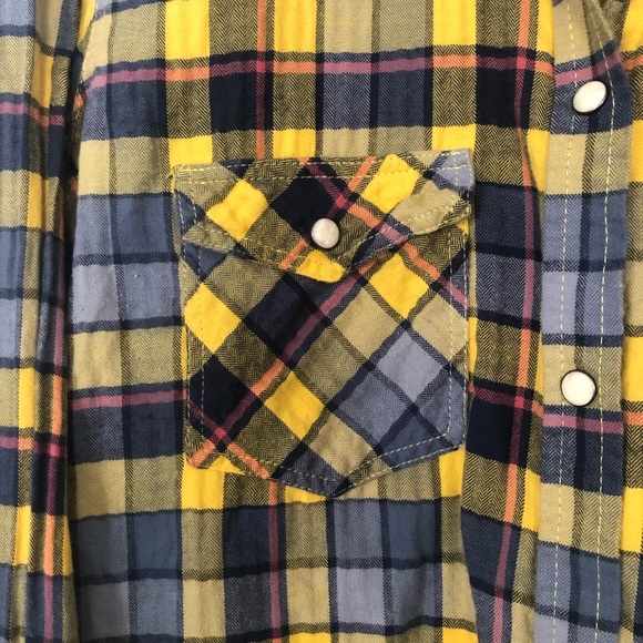 π2/$10π AEO Yellow Plaid Flannel - Picture 3 of 4
